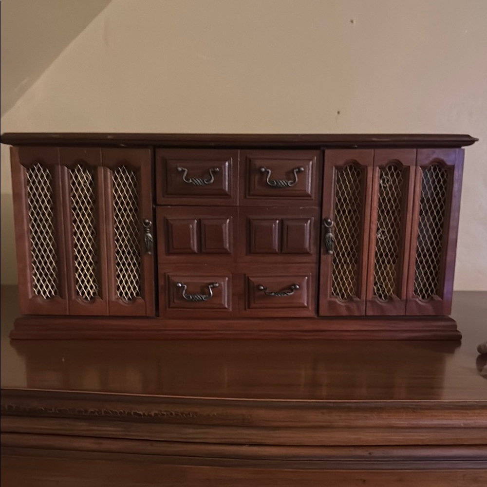 Vintage Wooden Jewelry Organizer